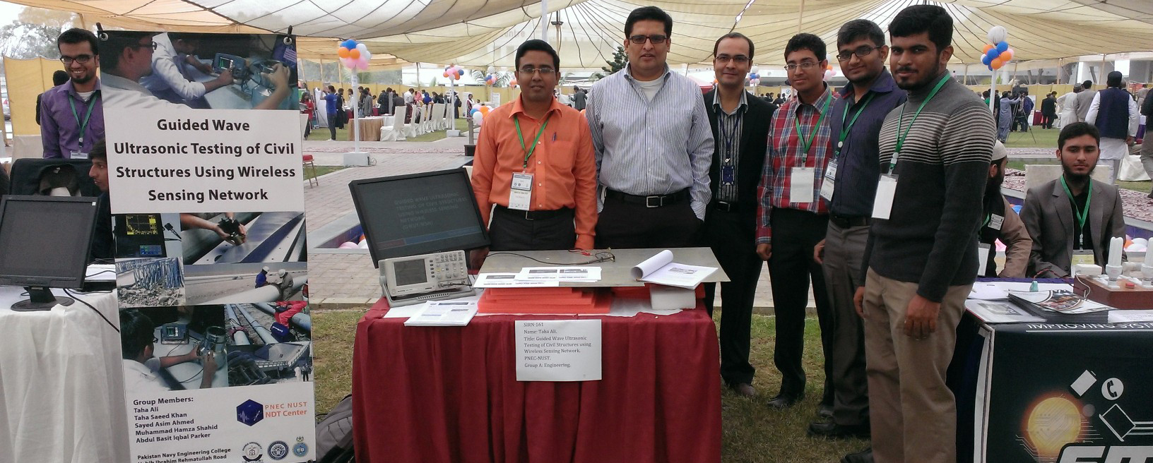 FYP students team receiving award